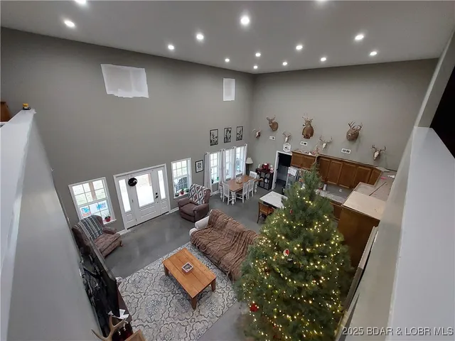 $1,100,000 | 6565-6567 Jay Bird Road, Florence, MO 65329