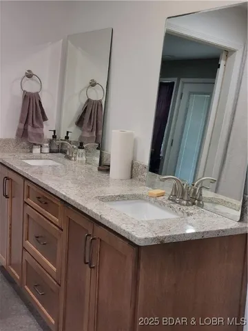 $1,100,000 | 6565-6567 Jay Bird Road, Florence, MO 65329