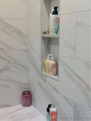 $1,100,000 | 6565-6567 Jay Bird Road, Florence, MO 65329