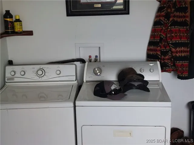 $1,100,000 | 6565-6567 Jay Bird Road, Florence, MO 65329