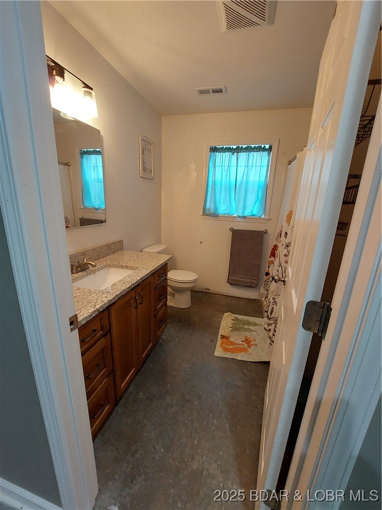6565-6567 Jay Bird Road Florence, MO 65329 - Photo 26 of 70 2nd main level bathroom with tub and shower.