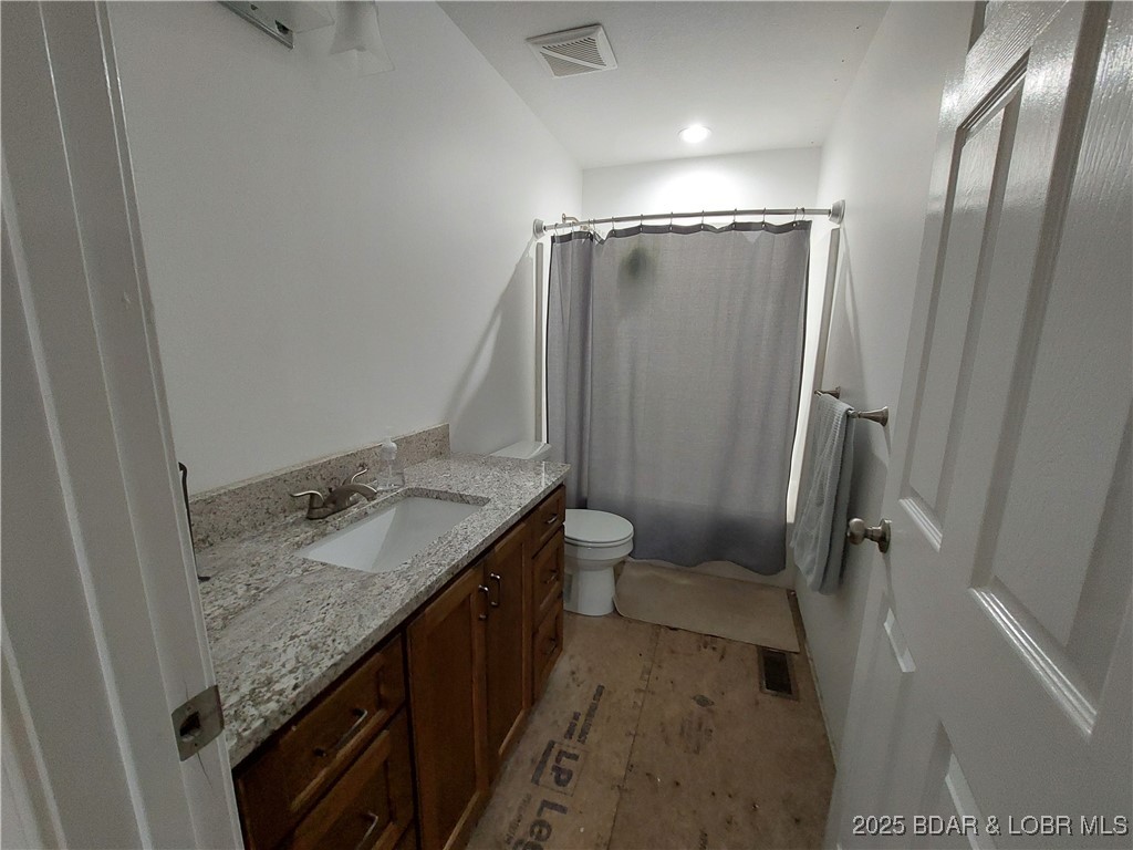 6565-6567 Jay Bird Road Florence, MO 65329 - Photo 30 of 70 3rd full bathroom on 2nd level.