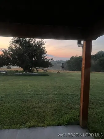 $1,100,000 | 6565-6567 Jay Bird Road, Florence, MO 65329