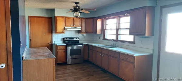 $1,100,000 | 6565-6567 Jay Bird Road, Florence, MO 65329