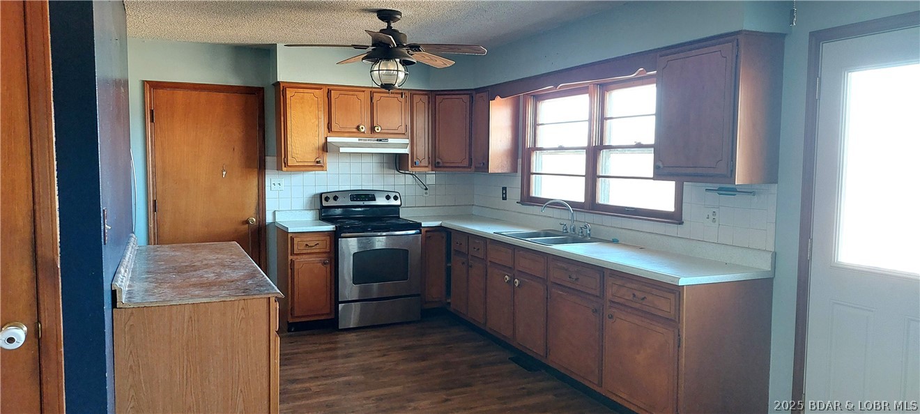 6565-6567 Jay Bird Road Florence, MO 65329 - Photo 49 of 70 Kitchen in second house