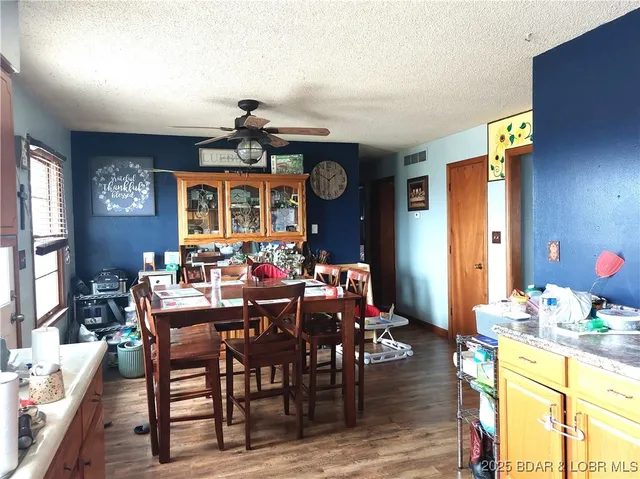 $1,100,000 | 6565-6567 Jay Bird Road, Florence, MO 65329