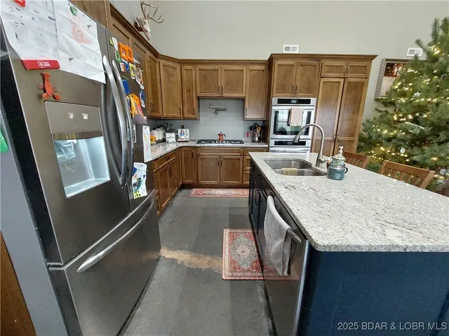 $1,100,000 | 6565-6567 Jay Bird Road, Florence, MO 65329