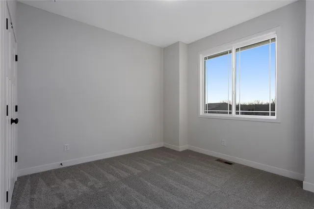 $479,900 | 110 Woodland Avenue, Lone Jack, MO 64070