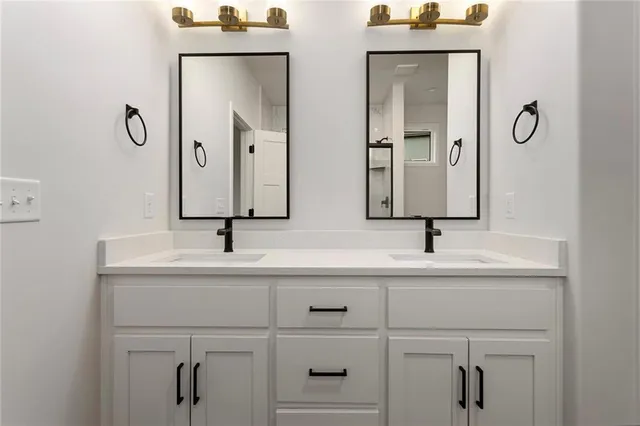 $479,900 | 110 Woodland Avenue, Lone Jack, MO 64070