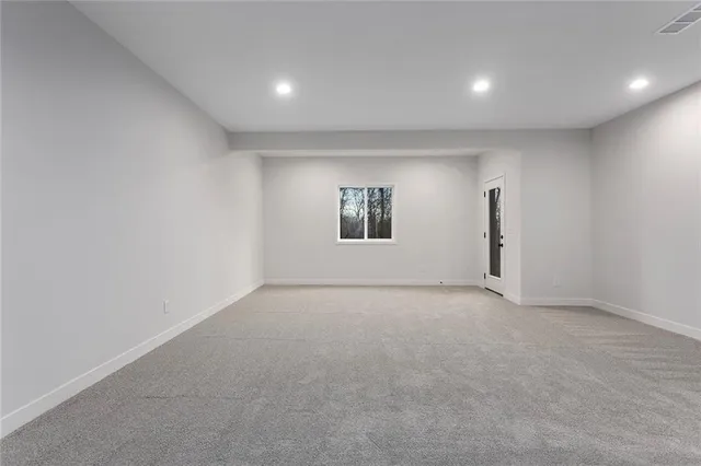 $479,900 | 110 Woodland Avenue, Lone Jack, MO 64070