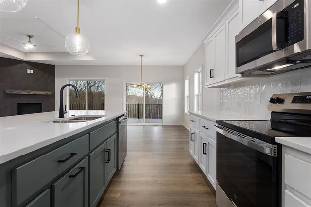 $479,900 | 110 Woodland Avenue, Lone Jack, MO 64070