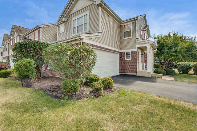 219 Larsdotter Lane Geneva, IL 60134 - Photo 2 of 16