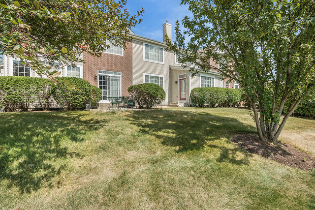 219 Larsdotter Lane Geneva, IL 60134 - Photo 3 of 16
