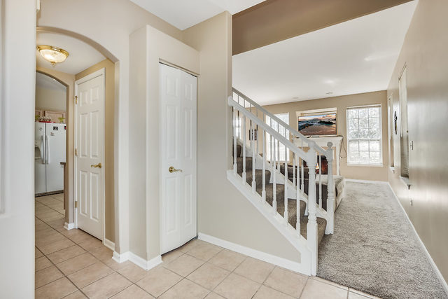 219 Larsdotter Lane Geneva, IL 60134 - Photo 10 of 16