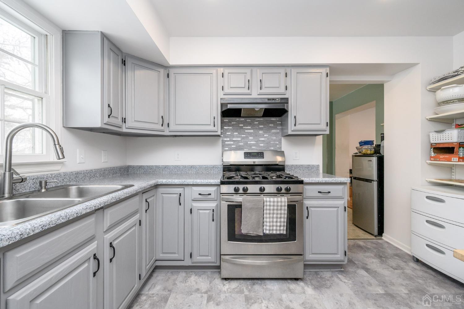 541 River Road Rahway, NJ 07065 - Photo 10 of 41 Gallery Image 10
