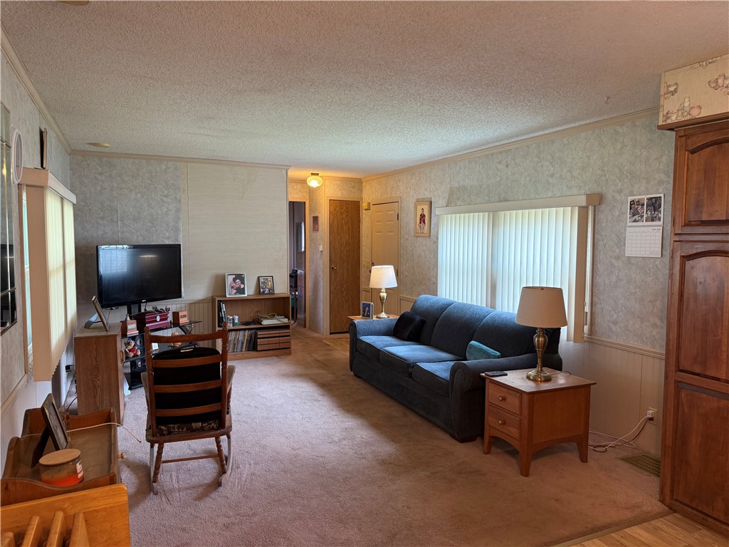 32 Lane East Coventry, RI 02816 - Photo 13 of 23