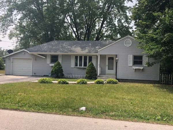 $2,650 | 32 Heather Drive, Crystal Lake, IL 60014