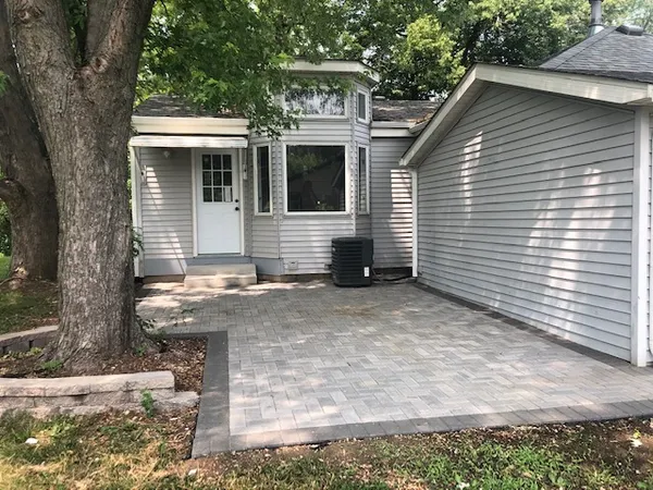 $2,650 | 32 Heather Drive, Crystal Lake, IL 60014