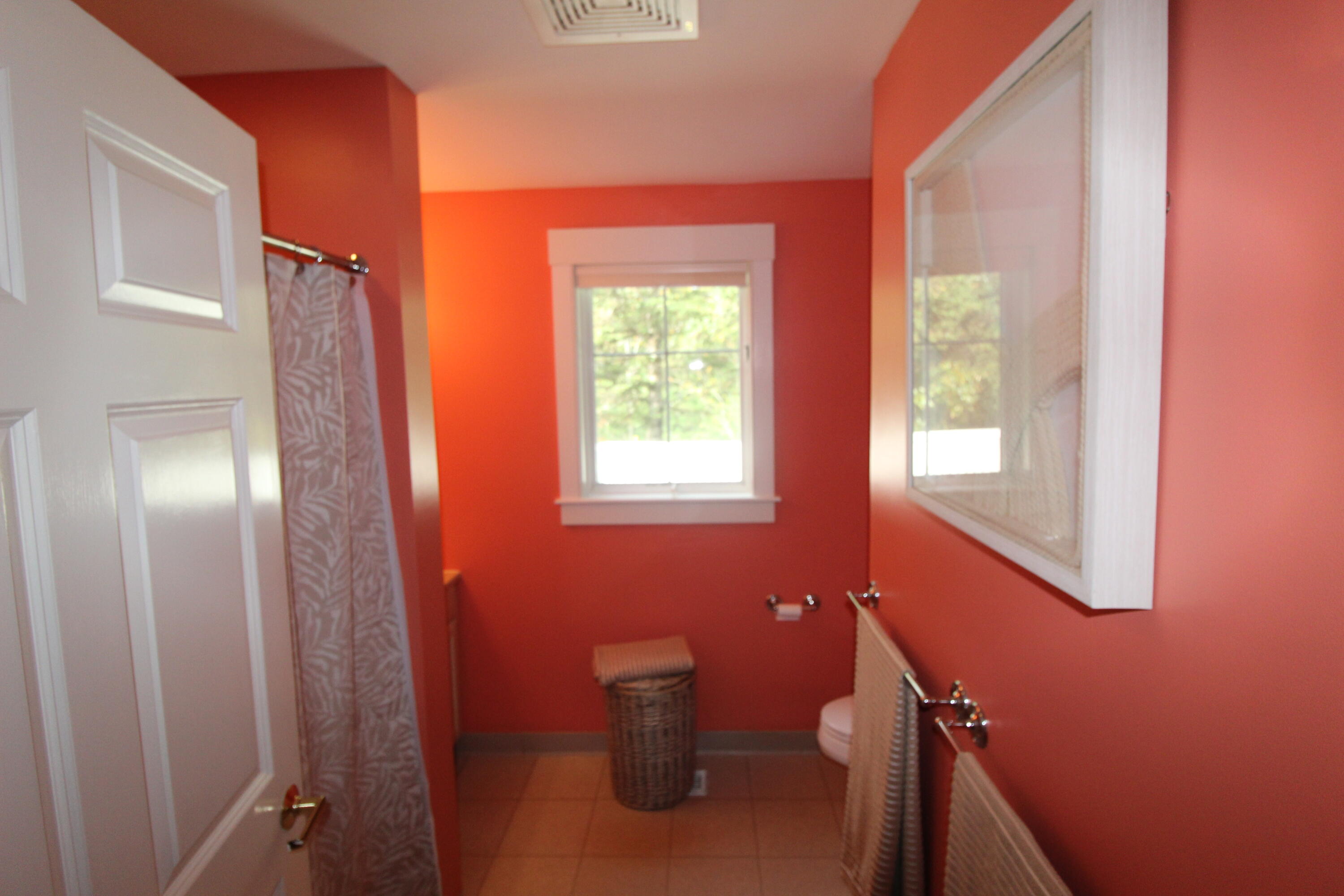 32 Springbrook Drive, Unit B Belfast, ME 04915 - Photo 24 of 41 First Floor Bath