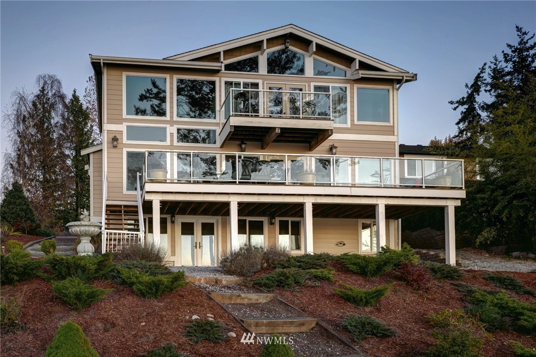3549 Robertson Road Bellingham, WA 98226 - Photo 1 of 25 Gallery Image 1