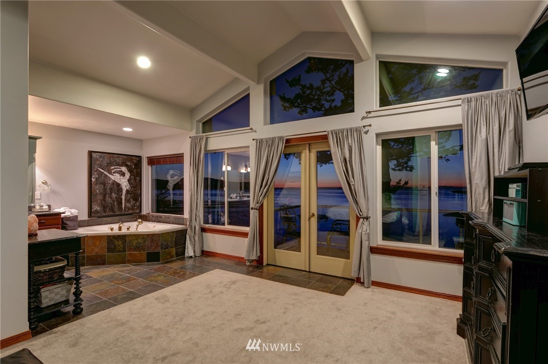 3549 Robertson Road Bellingham, WA 98226 - Photo 11 of 25 Gallery Image 11