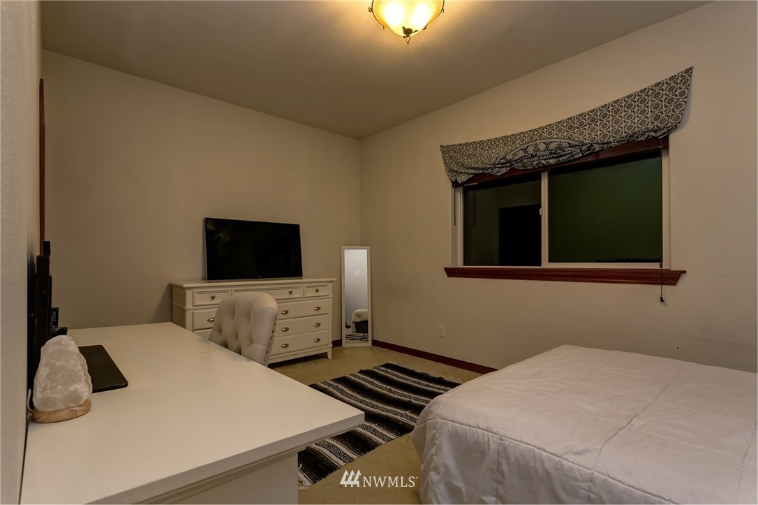 3549 Robertson Road Bellingham, WA 98226 - Photo 15 of 25 Gallery Image 15