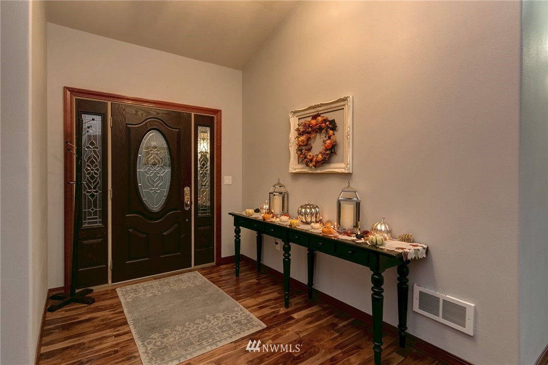 3549 Robertson Road Bellingham, WA 98226 - Photo 3 of 25 Gallery Image 3