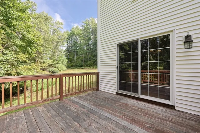 $425,000 | 366 Southbridge Road, Warren, MA 01083