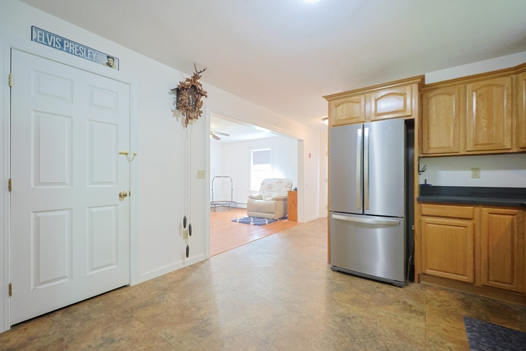 366 Southbridge Road Warren, MA 01083 - Photo 19 of 42