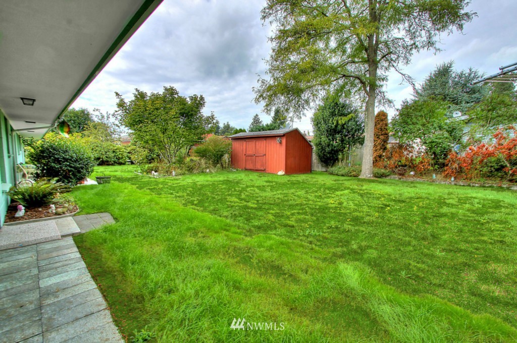 7905 Leschi Road Southwest Lakewood, WA 98498 - Photo 2 of 15 Gallery Image 2