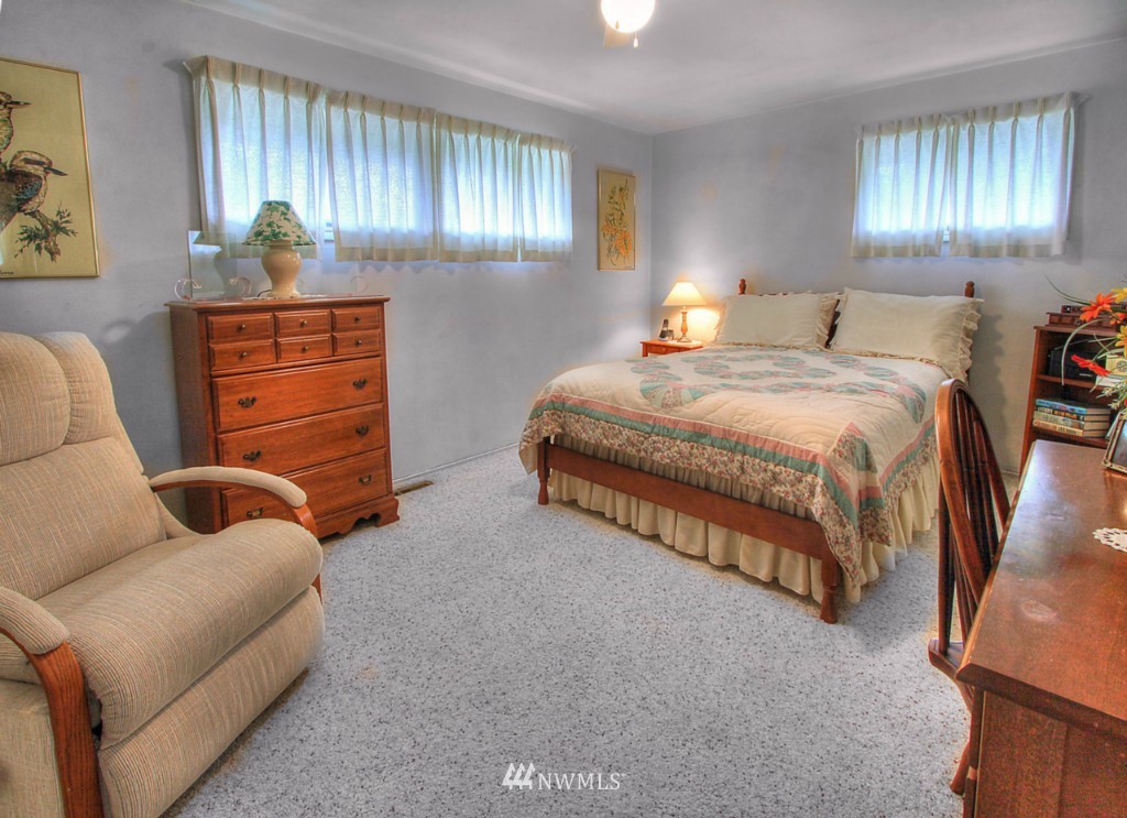 7905 Leschi Road Southwest Lakewood, WA 98498 - Photo 10 of 15 Gallery Image 10