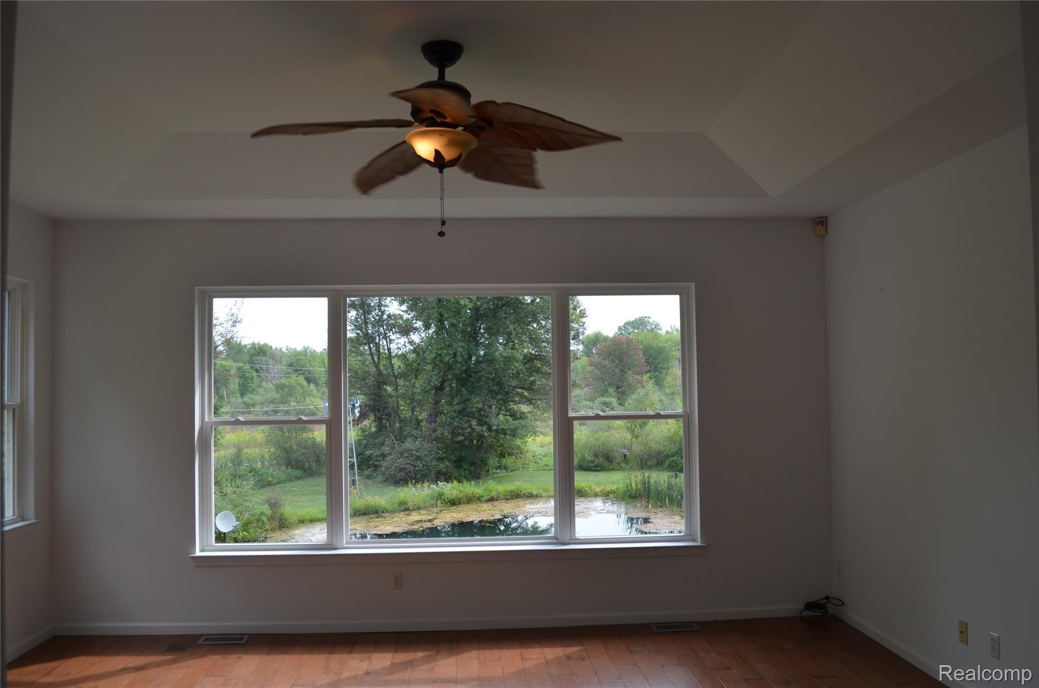 5036 Bullard Road Fenton, MI 48430 - Photo 28 of 62 DSC_0070.JPG