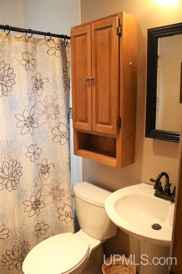 766 Poplar Street Ishpeming, MI 49849 - Photo 18 of 36 Gallery Image 18