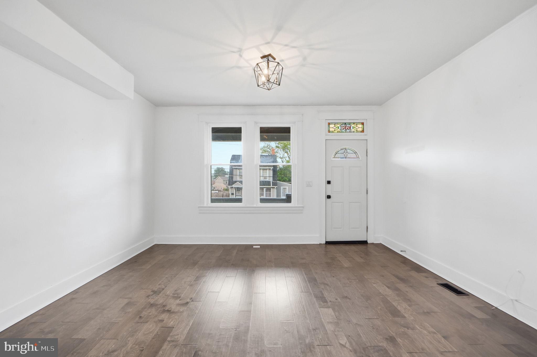 3920 6th Street Baltimore, MD 21225 - Photo 5 of 26