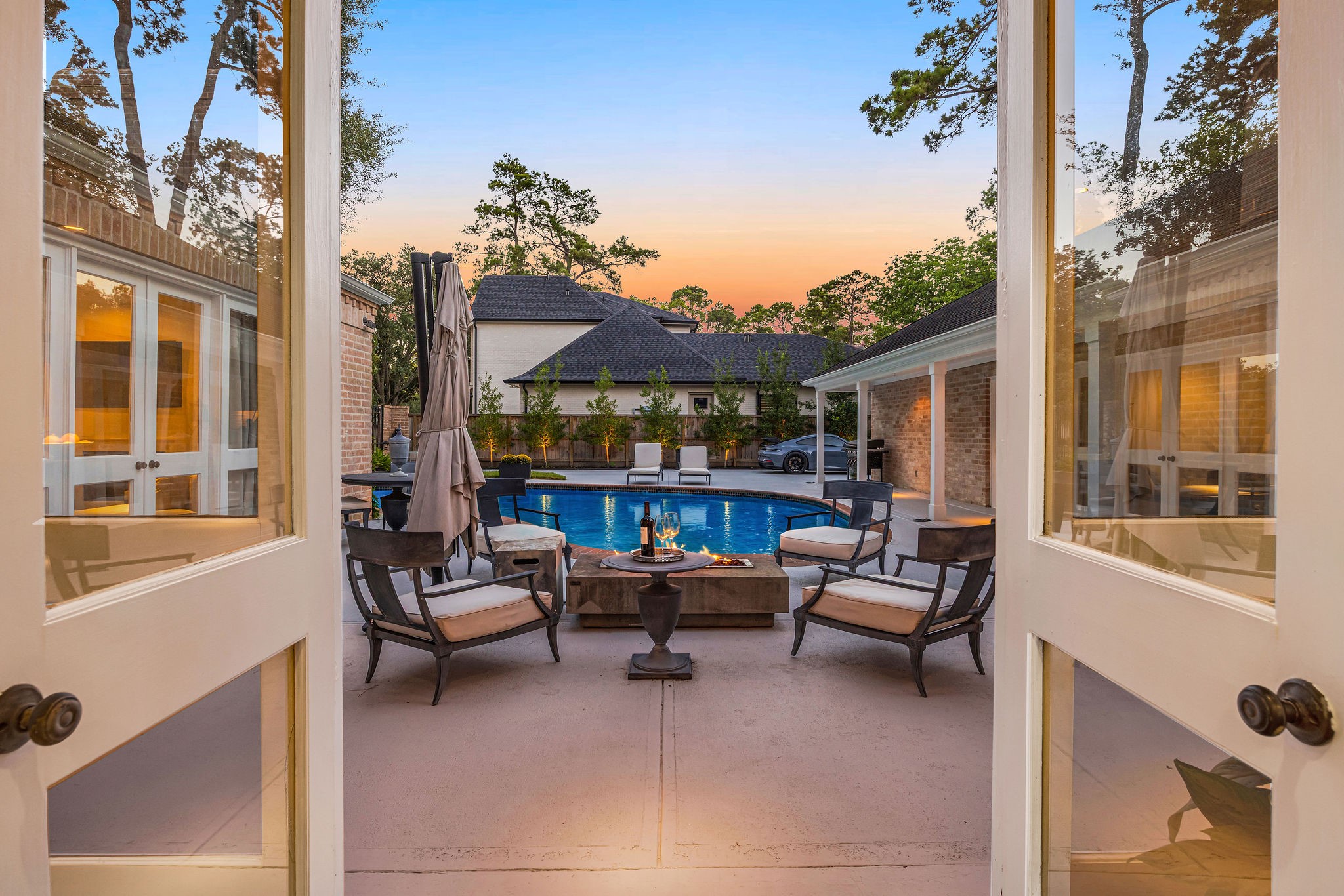 323 Vanderpool Lane Houston, TX 77024 - Photo 29 of 34 Gallery Image 29