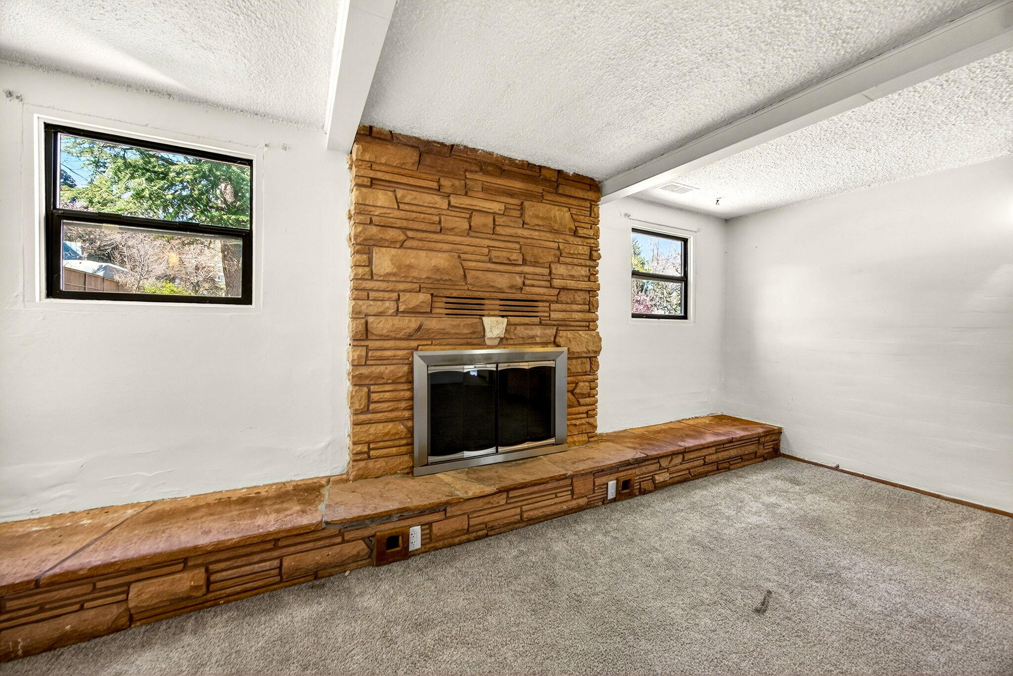 968 Garden Way Ashland, OR 97520 - Photo 17 of 58 ApxGW00020