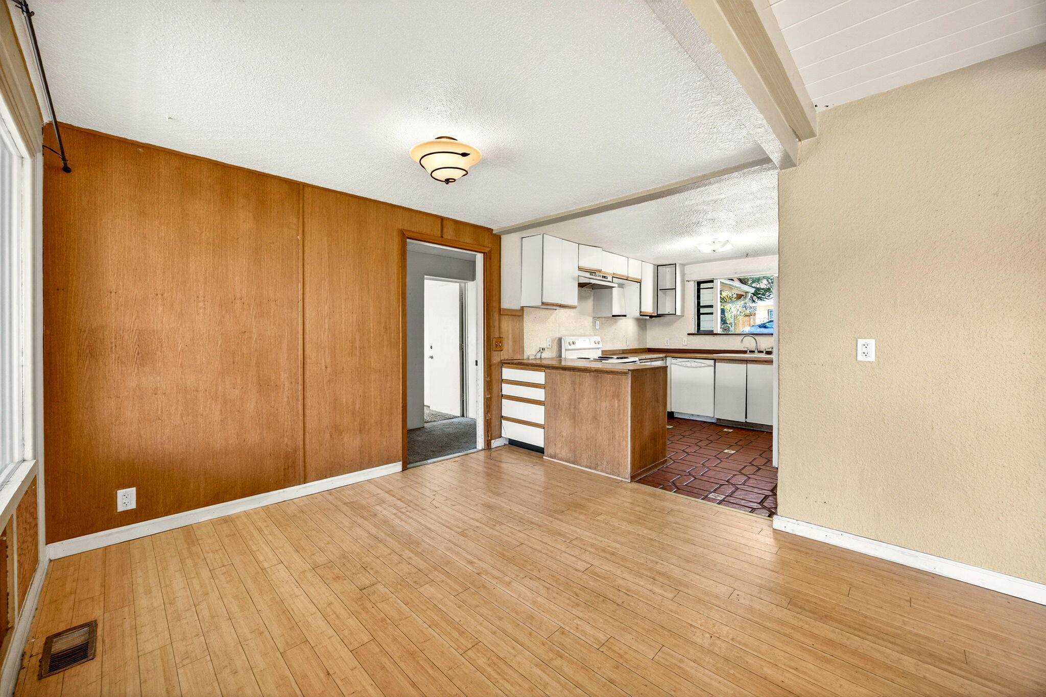 968 Garden Way Ashland, OR 97520 - Photo 22 of 58 ApxGW00011