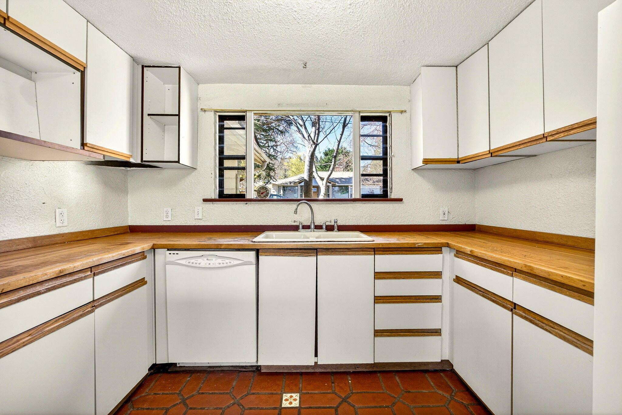 968 Garden Way Ashland, OR 97520 - Photo 23 of 58 ApxGW00013