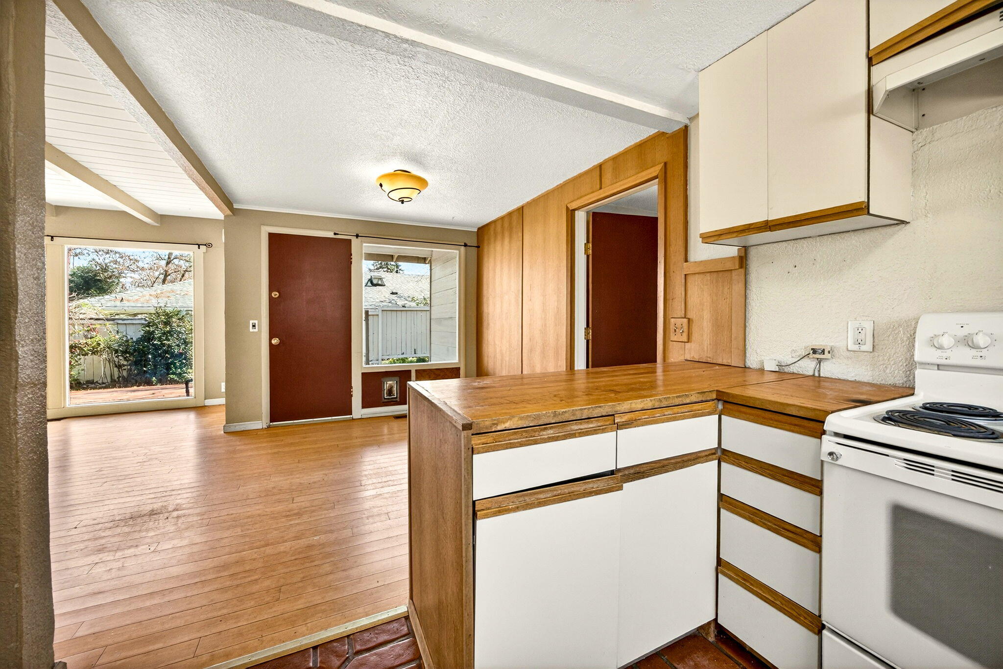 968 Garden Way Ashland, OR 97520 - Photo 24 of 58 ApxGW00016