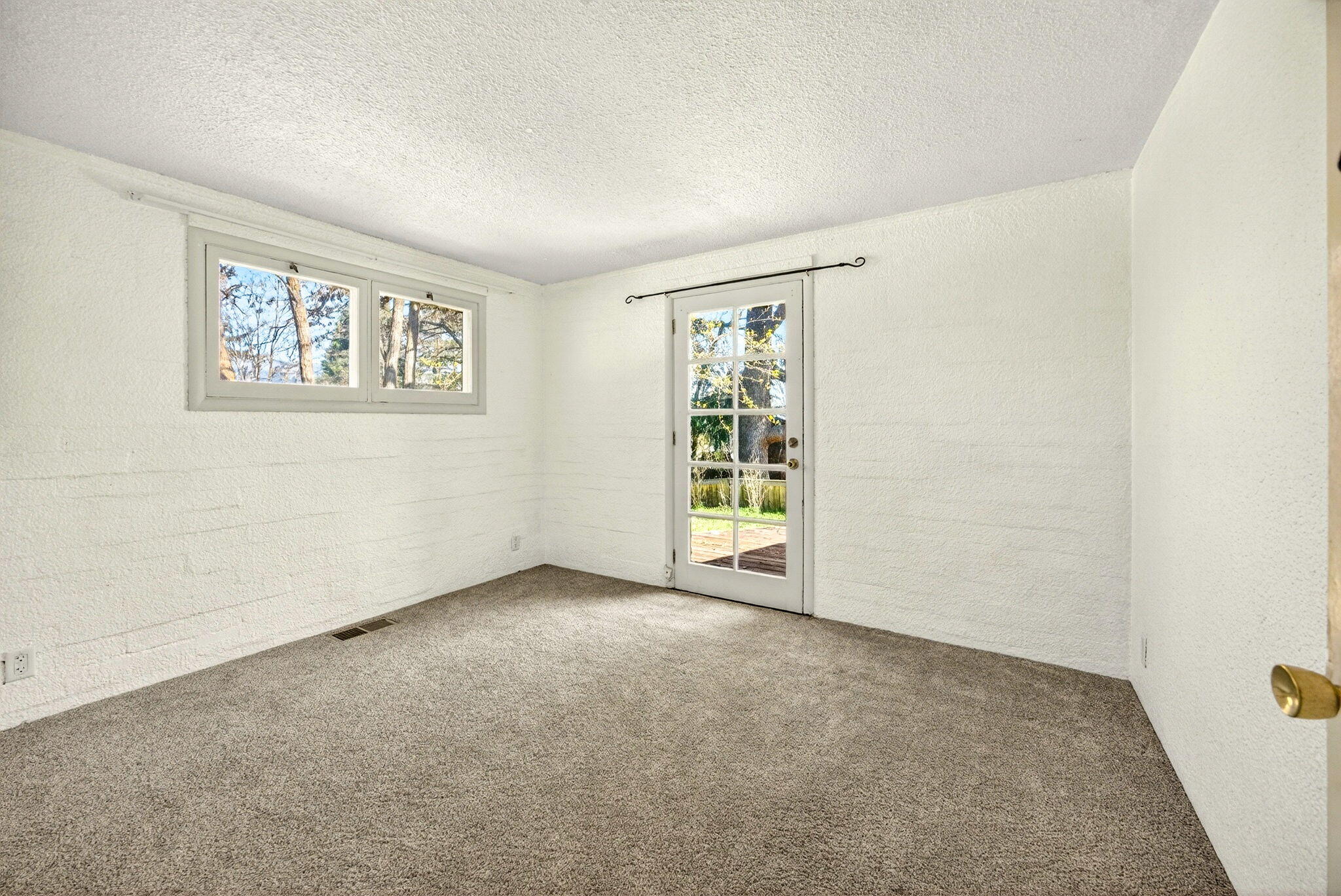 968 Garden Way Ashland, OR 97520 - Photo 33 of 58 ApxGW00026