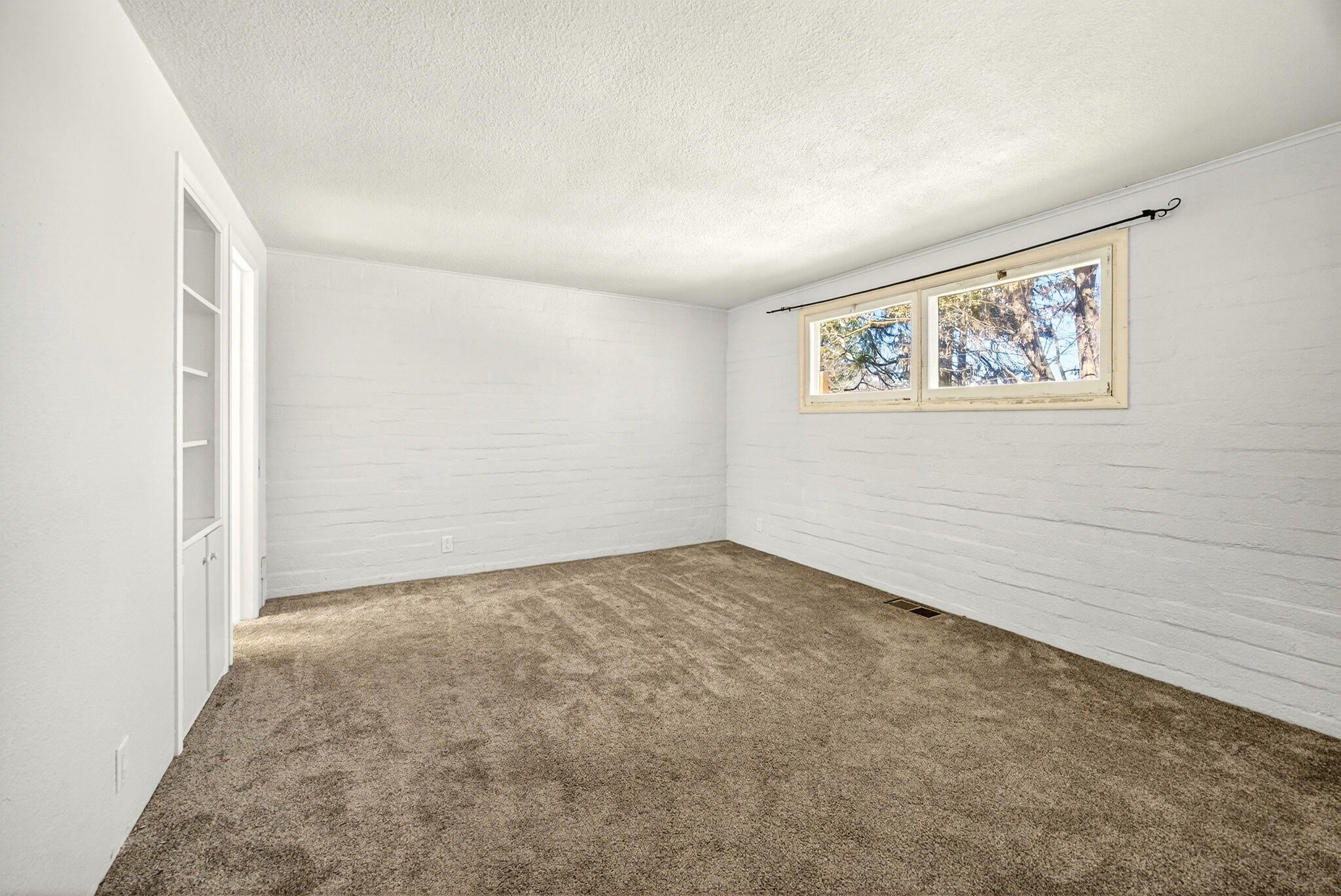 968 Garden Way Ashland, OR 97520 - Photo 35 of 58 ApxGW00028