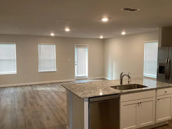 $2,600 | 4057 Brownstone Way, Tallahassee, FL 32311