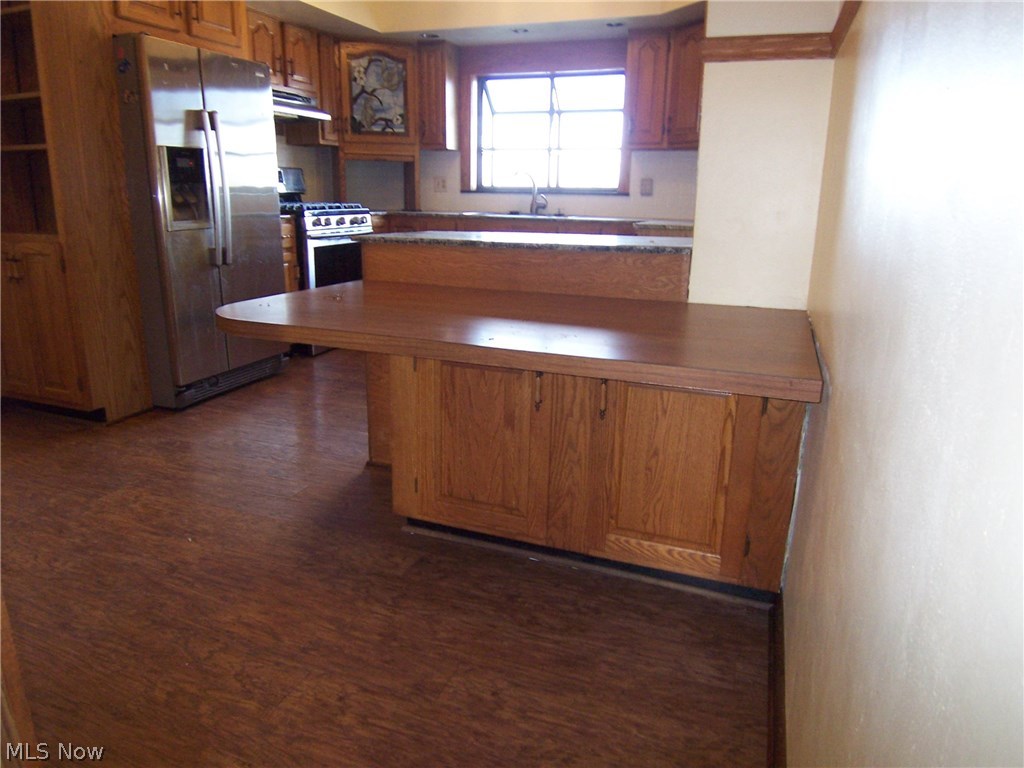 6723 Dupont Road Washington, WV 26181 - Photo 8 of 28 Counter Space for Dining Chairs