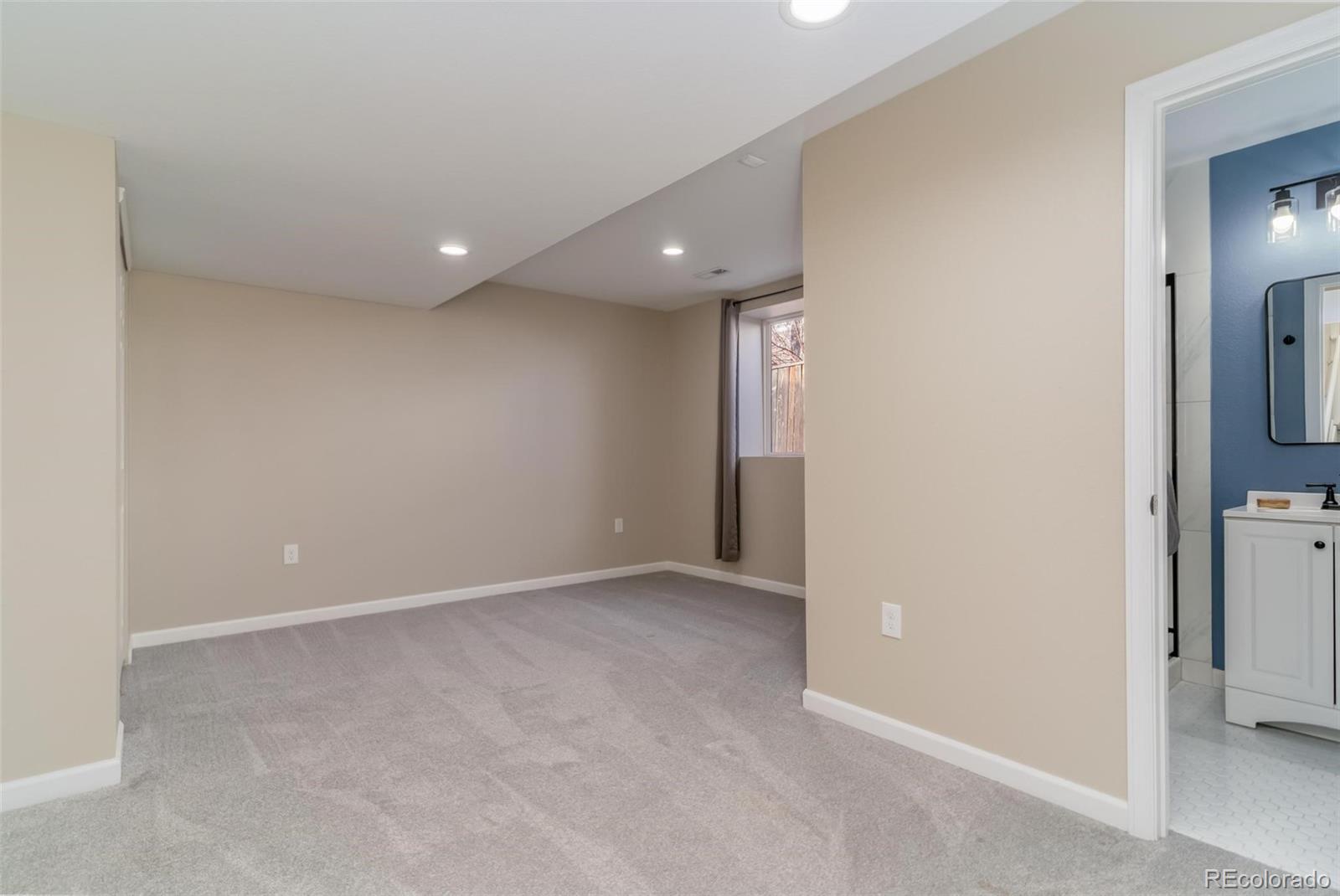 9735 Saybrook Street Highlands Ranch, CO 80126 - Photo 13 of 34 Gallery Image 13