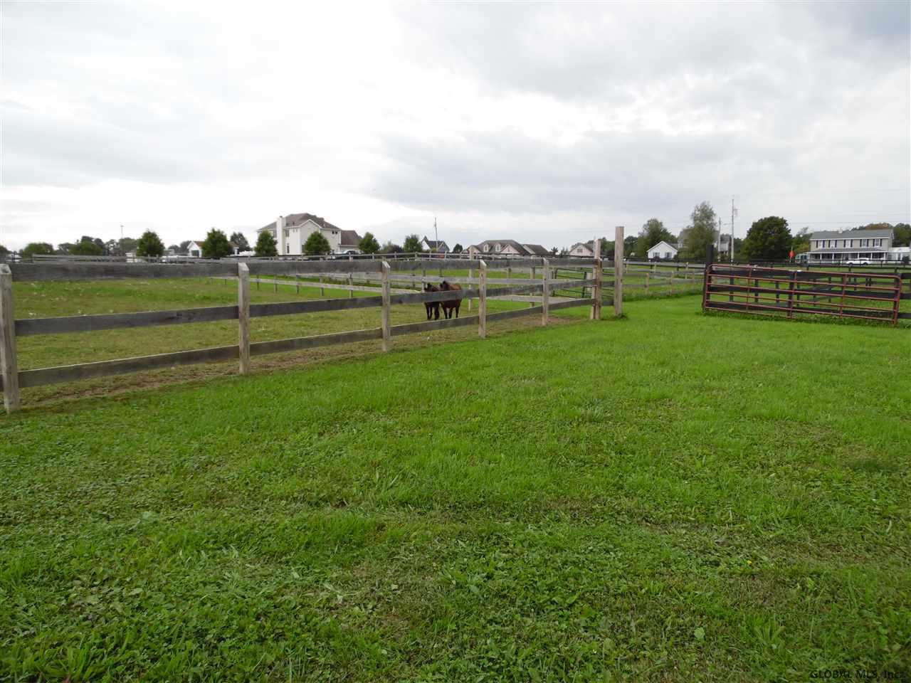 37 Staniak Road Halfmoon, NY 12118 - Photo 8 of 26 Photo 9