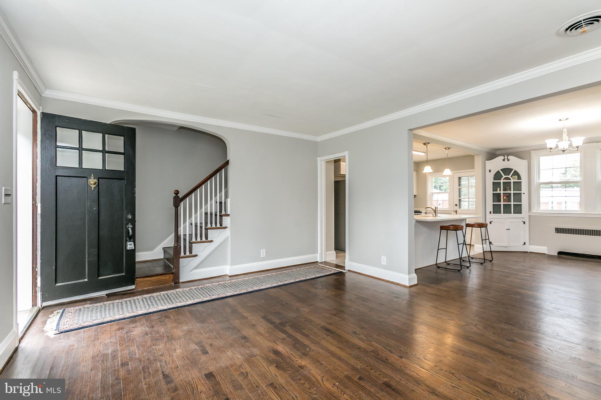 14 Murdock Road Baltimore, MD 21212 - Photo 5 of 30 Recently painted for neutral decor