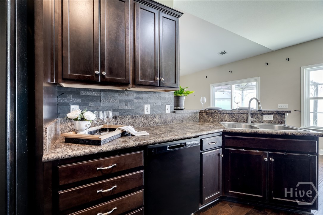 109 Pin Drop Drive Guyton, GA 31312 - Photo 11 of 30