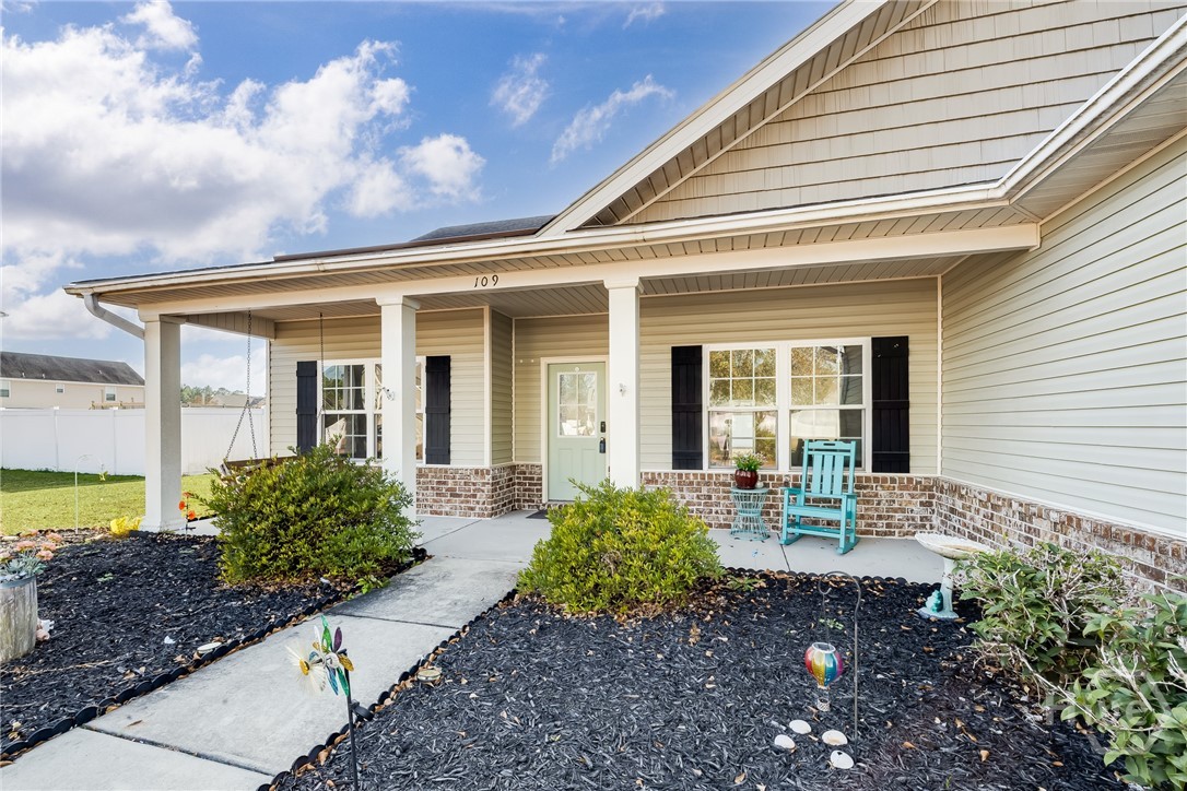 109 Pin Drop Drive Guyton, GA 31312 - Photo 2 of 30