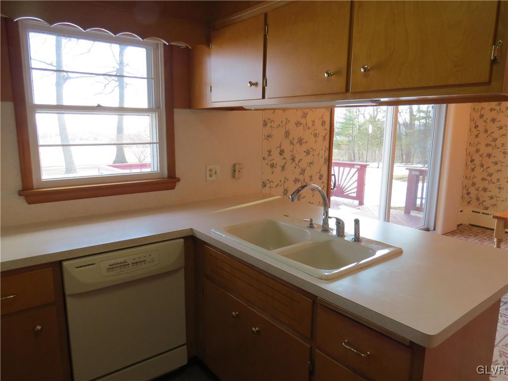 2573 Woods Edge Road Bath, PA 18014 - Photo 8 of 17 Gallery Image 8
