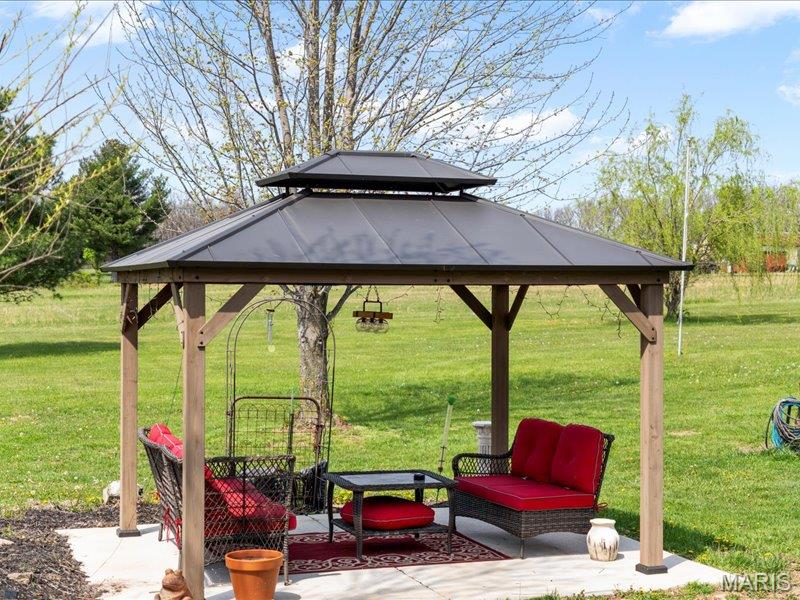 389 Madison Drive Bismarck, MO 63624 - Photo 32 of 47